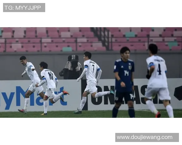 乌兹别克U23与伊朗U23激战正酣争夺亚洲青年足球荣誉