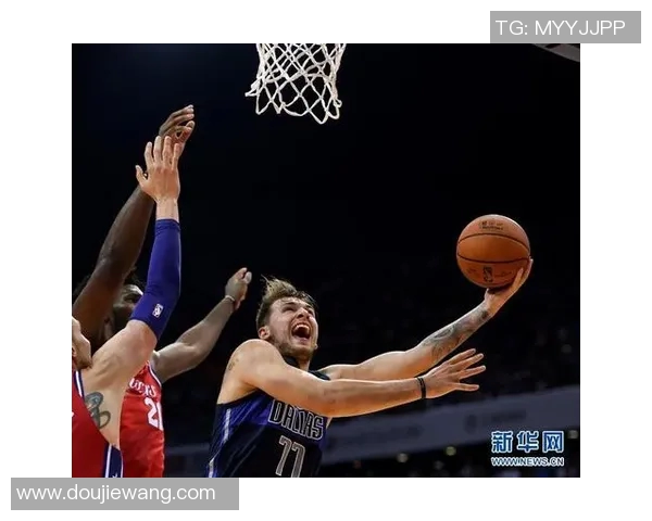 76人对阵独行侠中国赛在上海的精彩比分回顾与赛后分析