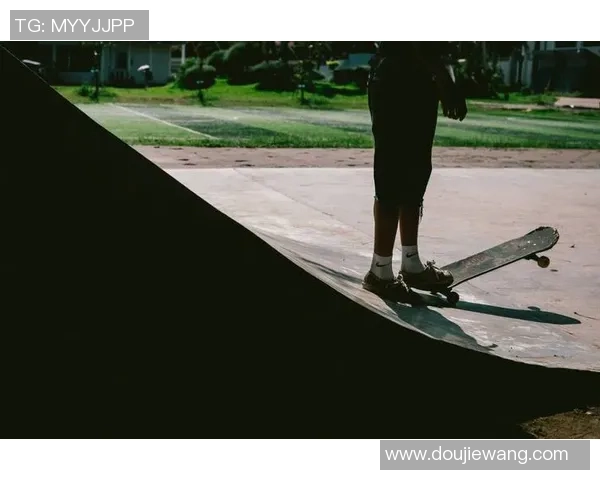 滑板人生的追逐与梦想杨秀英的坚持与成长之路 滑板人生的追逐与梦想杨秀英的坚持与成长之路