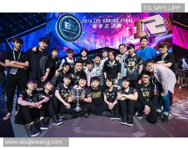 聚焦和平精英:探索RNG战队背后的力量与荣耀之路 聚焦和平精英:探索RNG战队背后的力量与荣耀之路